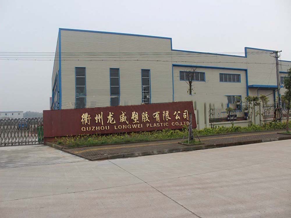 Longwei — китайский производитель ПВХ плёнок для натяжных потолков в интерьере