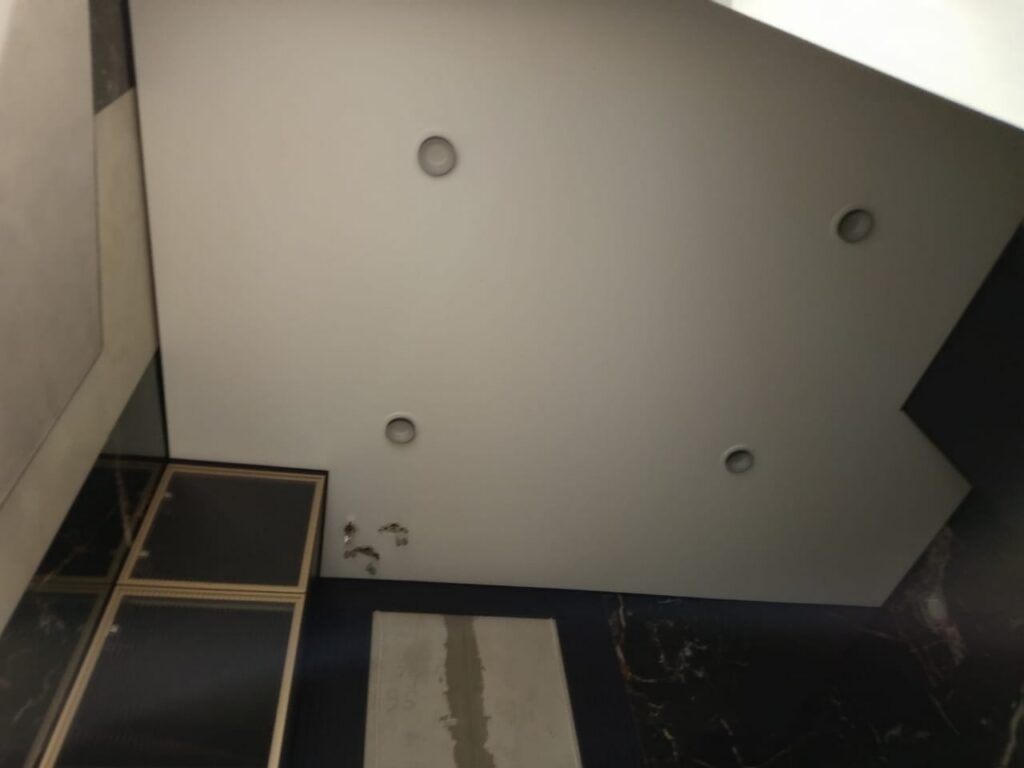 Натяжные потолки в 3-х комнатной квартире в ЖК Архитектон